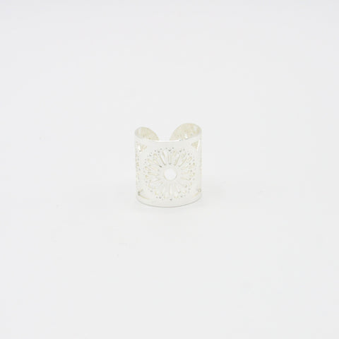 Silver-Tone Openwork Daisy Ring