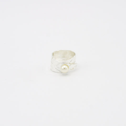 Silver-Tone Pearl Leaf Ring