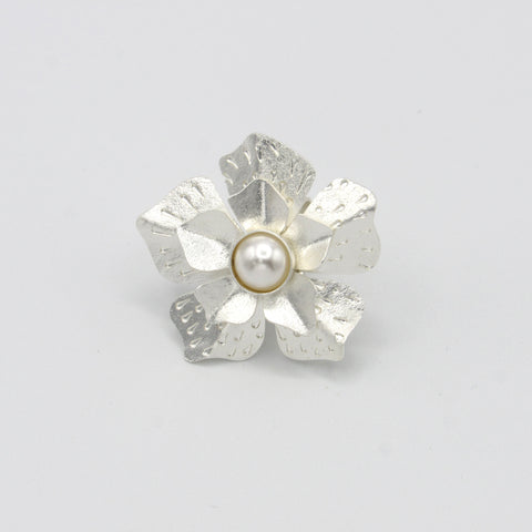 Big Flower And Pearl Silver-Tone Ring