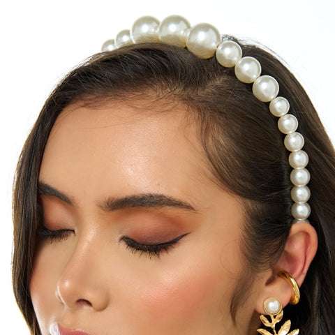 Pearls White Headband