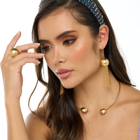 Ovals Musa Golden Drop Earrings