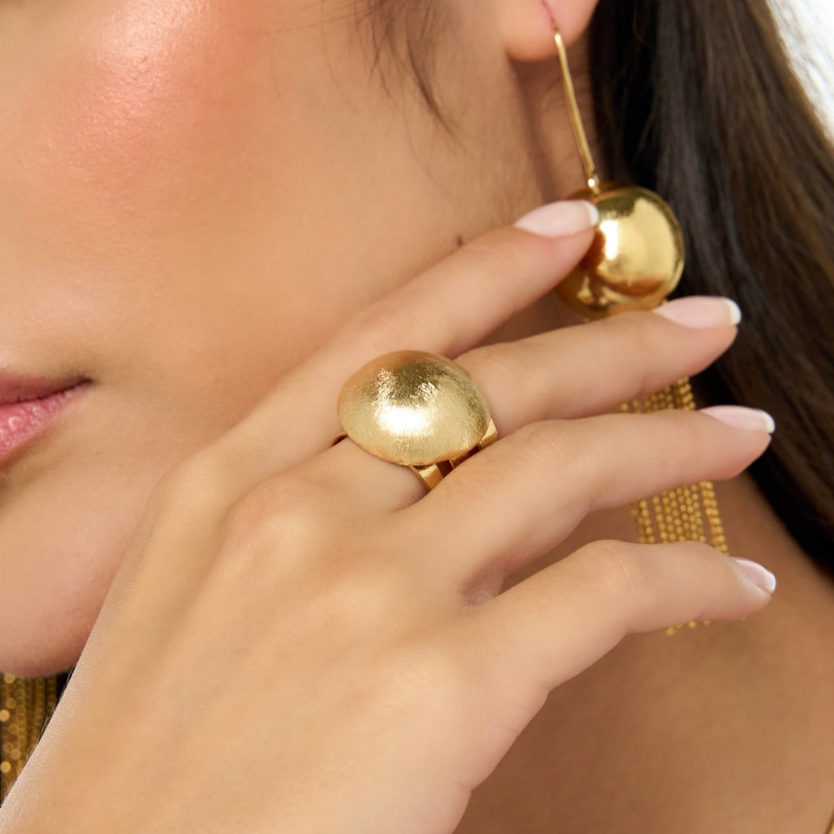 Oval Musa Golden Ring