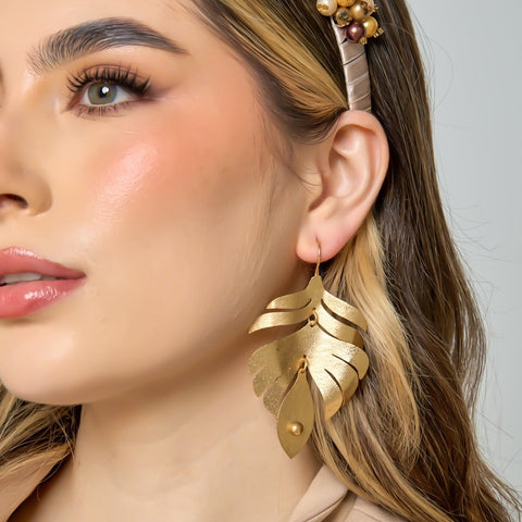 Articulated Leaf Hook Earrings Connection Golden