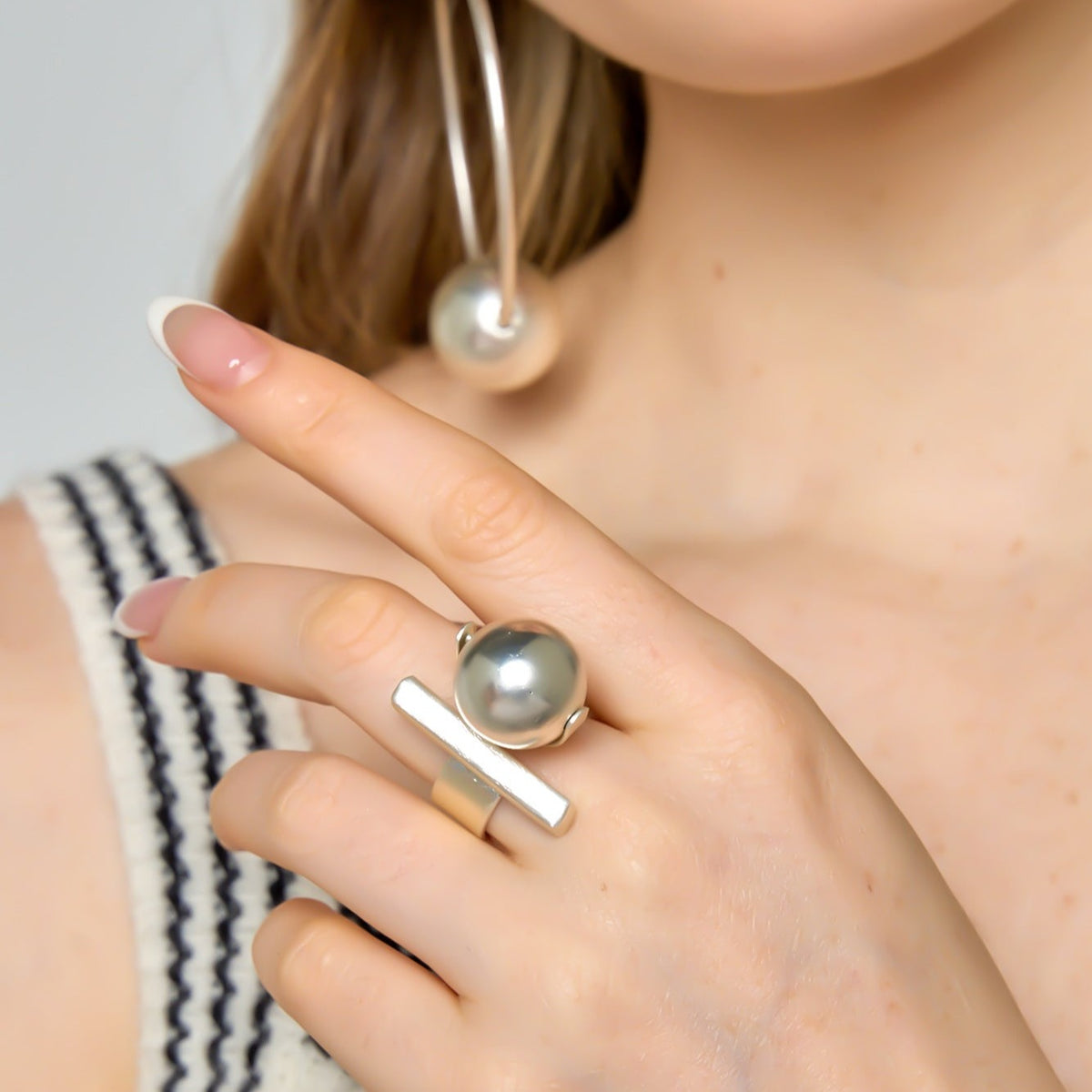 Sphere Connection Silver-Tone Ring