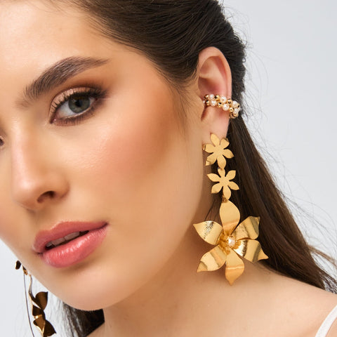 Pearl Spring Golden Earrings