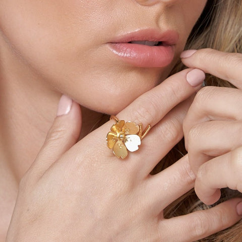 Golden Flower And Stem Ring