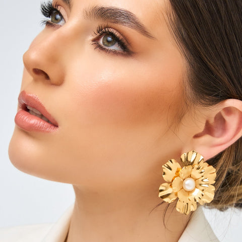 Flower Pearl Golden Studs Earrings