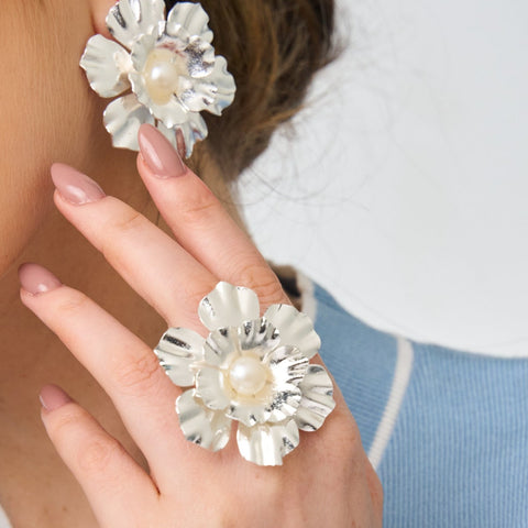 Pearl Flower Silver-Tone Big Ring