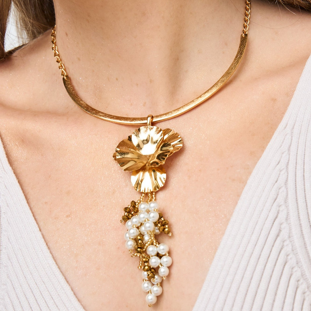 Flower Woven Golden Necklace