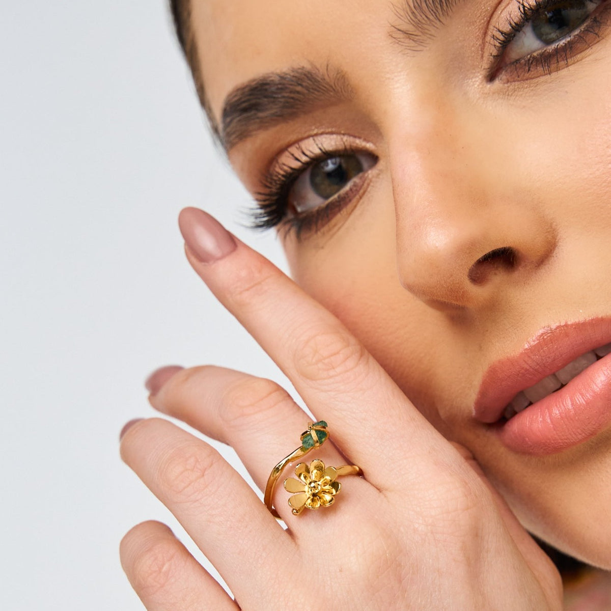 Flower Stem Emerald Golden Ring