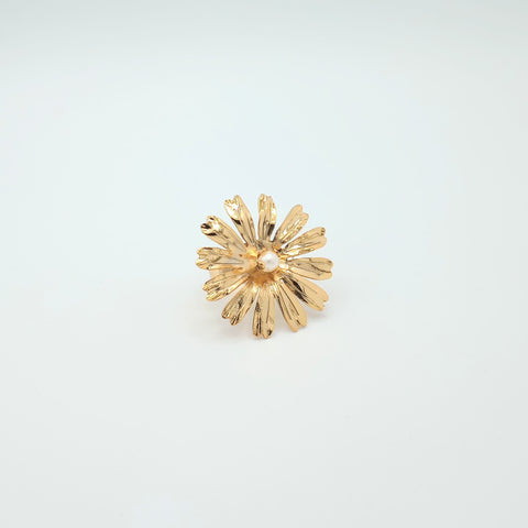 Pearl Daisy Flower Ring