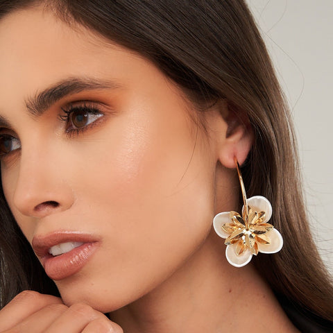 Mother-Of-Pearl Flower Golden Earrings