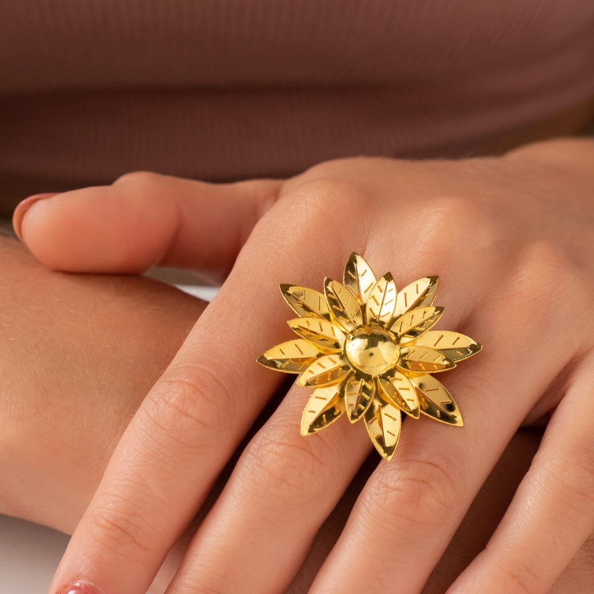 Nebula Flower Golden Ring