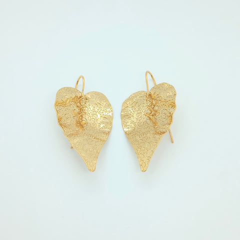 Heart-Shaped Leaf Golden Earrings