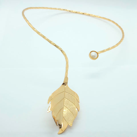 Leaf & Pearl Golden Collar Necklace